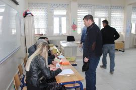 Afyonkarahisar’da oy kullanma işlemi başladı