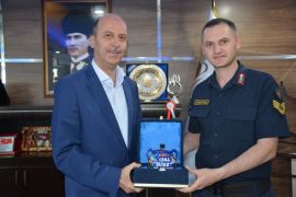 Karaadilli Jandarma Komutanı Demircioğlu’ndan Başkan Bozkurt’a veda ziyareti