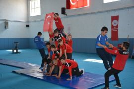 Şuhut’ta 19 Mayıs Gençlik ve Spor Bayramı coşkuyla kutlandı