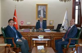 Başkan Bozkurt Vali Tutulmaz’ı makamında ziyaret etti