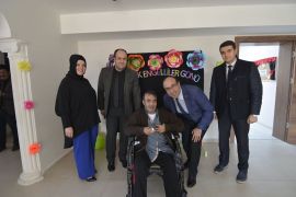 Başkan Mustafa Çöl’den Engelli Bakım Merkezi’ne ziyaret